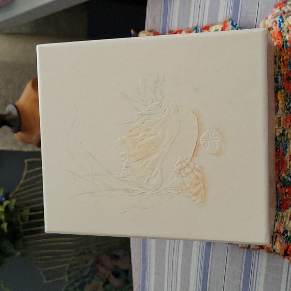 Hallmark storage box